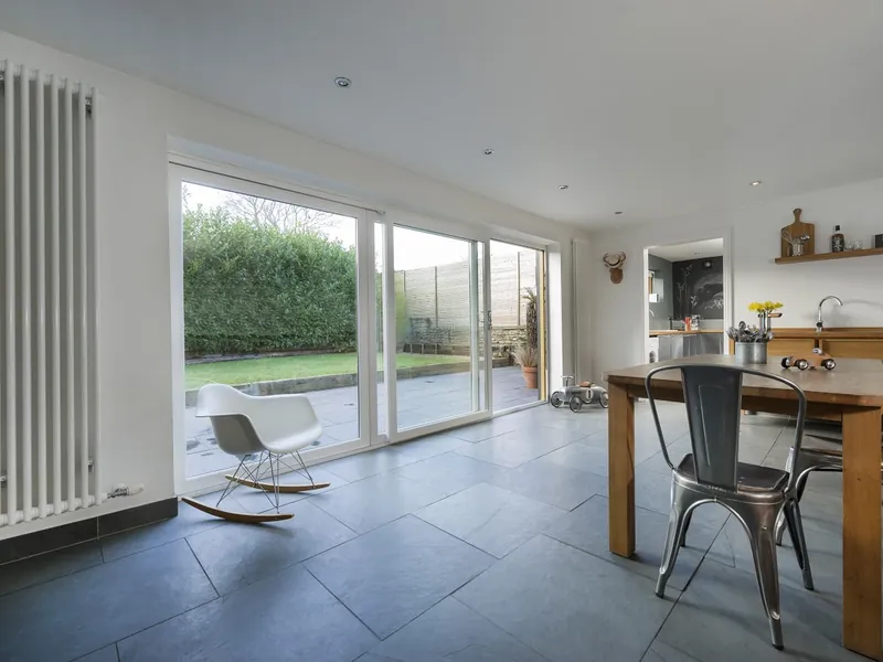 Sliding Windows Mill Hill